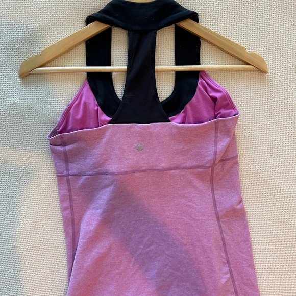 Lululemon Women's Purple Athletic Tank Top with built in bra - Picture 1 of 6